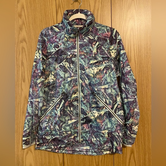 lululemon athletica Jackets & Blazers - 🟣 Lululemon Pack It Up Jacket – Size 6 – Abstract Multicolor Print